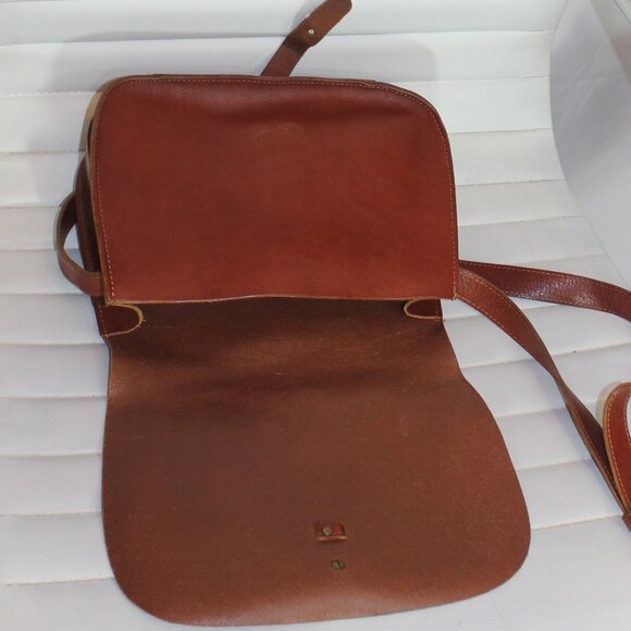 Lucky Brand Genuine Leather Messenger Crossbody Shoulder  Ruby Red bag - Picture 6 of 10